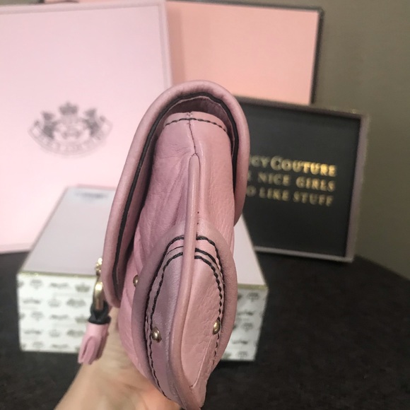 Juicy Couture vintage leather wristlet cow hide - Picture 4 of 11